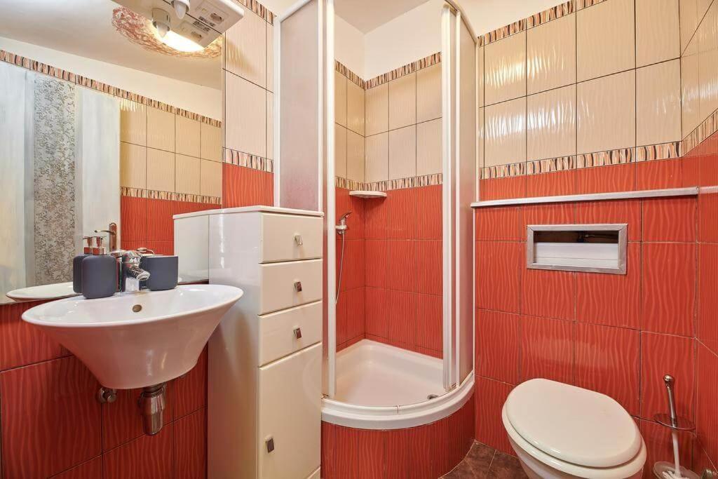 Rooms Konoba Pjero Buje Luaran gambar